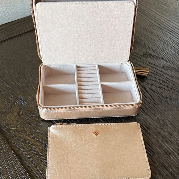 Kendra Scott Rose Gold Jewelry Box - Picture 3 of 5